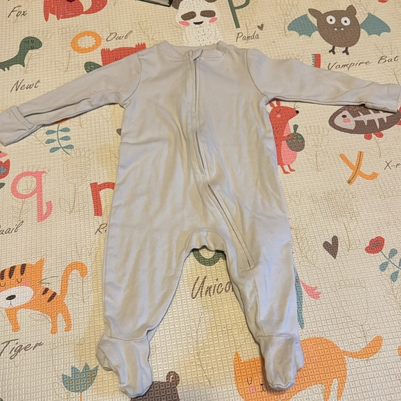 4 3-6M Zipper Sleepers - Picture 4 of 9